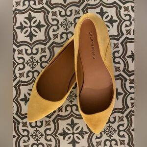 🍀 LUCKY BRAND 🌼 Mustard Yellow Flats